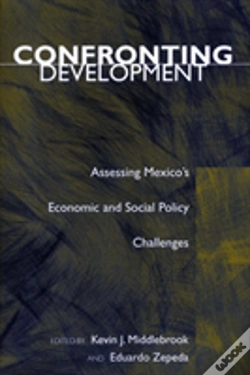 Capa do artigo Confronting Development