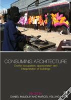 Capa do artigo Consuming Architecture