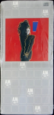 Capa do artigo Control - CD
