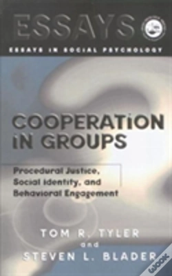 Capa do artigo Cooperation In Groups