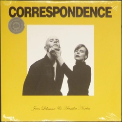 Capa do artigo Correspondence - Vinil