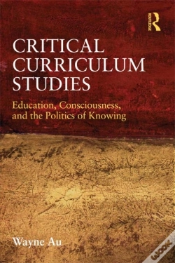 Capa do artigo Critical Curriculum Studies
