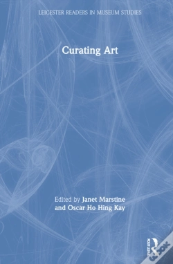 Capa do artigo Curating Art