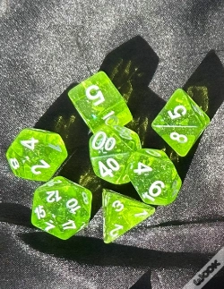 Capa do artigo Dcc Rpg Dice: Greenstone Shards