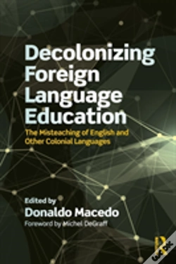 Capa do artigo Decolonizing Foreign Language Education