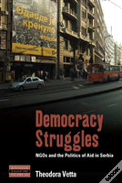 Capa do artigo Democracy Struggles