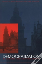 Capa do artigo Democratization In Central And Eastern Europe