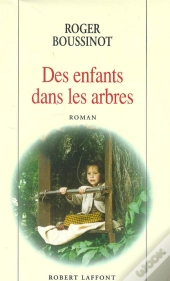 Des Enfants Dans Les Arbres