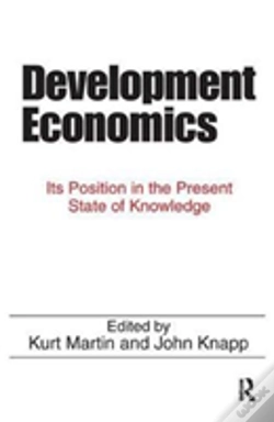 Capa do artigo Development Economics