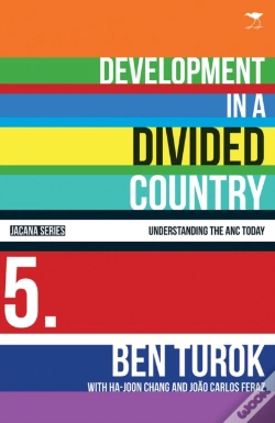 Capa do artigo Development In A Divided Country