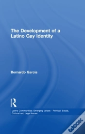 Capa do artigo Development Of A Latino Gay Identity