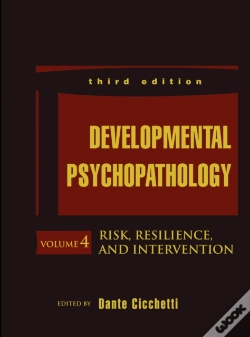 Capa do artigo Developmental Psychopathology, Risk, Resilience, And Intervention