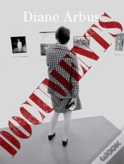 Capa do artigo Diane Arbus Documents