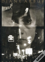 Capa do artigo Diane Arbus Revelations (Hardback) /Anglais