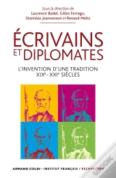 Diplomate Et Écrivain ; Le Complexe Du Caméléon