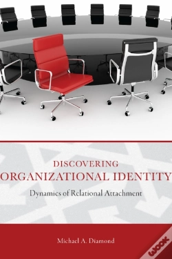 Capa do artigo Discovering Organizational Identity