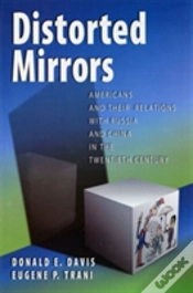 Capa do artigo Distorted Mirrors