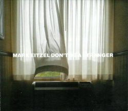 Capa do artigo Don't Be A Stranger - CD