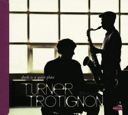 Capa do artigo Dusk Is A Quiet Place - CD