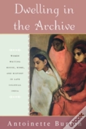 Capa do artigo Dwelling In The Archive