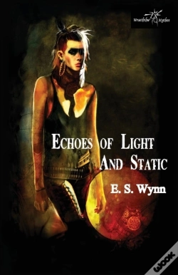 Capa do artigo Echoes Of Light And Static
