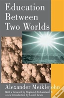 Capa do artigo Education Between Two Worlds