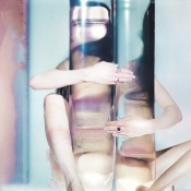 Capa do artigo Empty Hands - Vinil