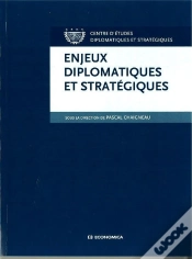 Capa do artigo Enjeux Diplomatiques Et Strategiques 2012