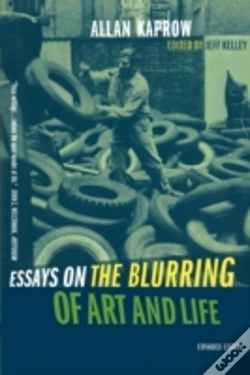 Capa do artigo Essays On The Blurring Of Art And Life