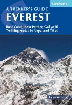 Capa do artigo Everest: A Trekker'S Guide