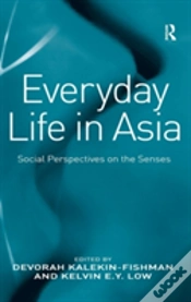 Capa do artigo Everyday Life In Asia