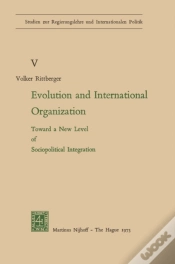 Capa do artigo Evolution And International Organization