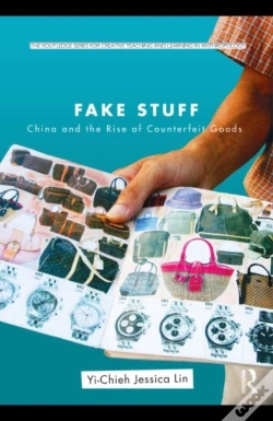 Capa do artigo Fake Stuff