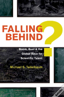 Capa do artigo Falling Behind?