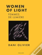 Femmes De Lumere