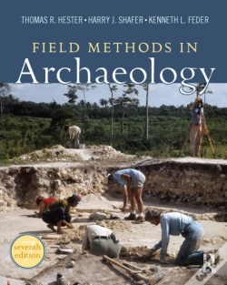 Capa do artigo Field Methods In Archaeology