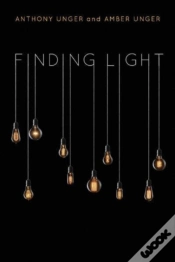 Capa do artigo Finding Light