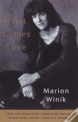 Capa do artigo First Comes Love