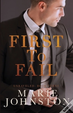 Capa do artigo First To Fail (Large Print)