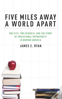Capa do artigo Five Miles Away, A World Apart