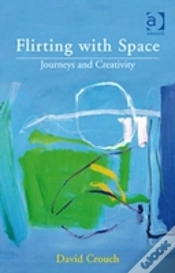 Capa do artigo Flirting With Space