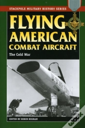 Capa do artigo Flying American Combat Aircraft