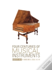 Capa do artigo Four Centuries Of Musical Instruments