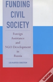 Capa do artigo Funding Civil Society