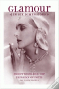 Capa do artigo Glamour In Six Dimensions