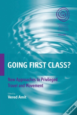Capa do artigo Going First Class?
