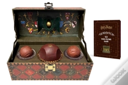 Capa do artigo Harry Potter Collectible Quidditch Set (Includes Removeable Golden Snitch!)