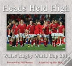 Capa do artigo Heads Held High