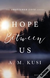 Capa do artigo Hope Between Us