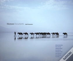 Capa do artigo Human Documents